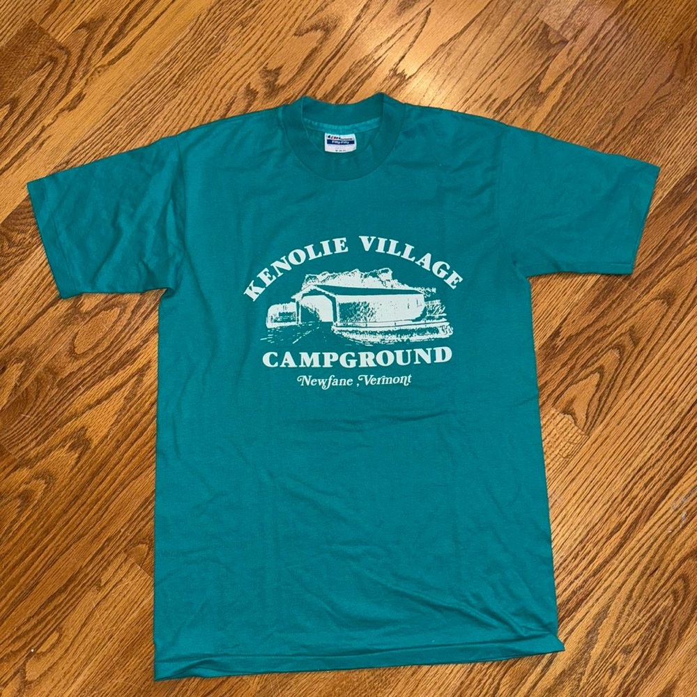 Vintage single stitch New Hampshire Kenolie Village Campground t-shirt M